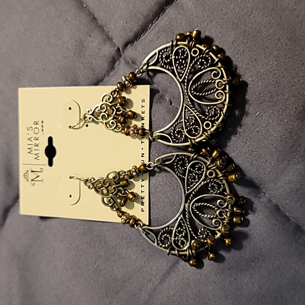 Mia's Mirror Earrings Silver Tone NWT